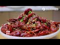 这才是正宗的“蒜香小龙虾”，厨师长30年的夜市经验，干净味又足【第一美食】