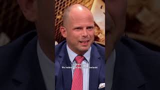 Theo Francken: 'Buitenlandse gevangenis voor illegale criminelen creëren' #shorts