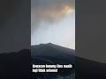 Kawasan Gunung Etna masih lagi tidak selamat dan kini dikaburi dengan asap hitam. #AWANInews