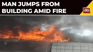 Massive Fire Breaks Out At  Cafe In Bengaluru | Fire Tenders Present At The Spot