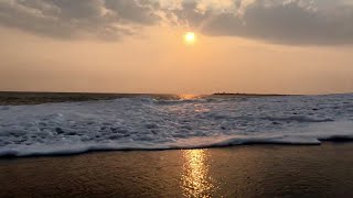 Kollam Beach Amazing Sea waves /കൊല്ലം ബീച്ചിലെ  കടൽ തിരമാല നിങ്ങളുടെ അടുത്തു വരുന്നത് പോലെ തോന്നും