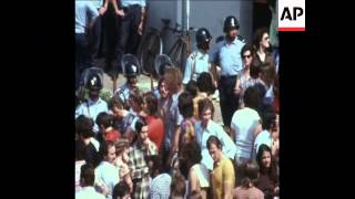 SYND 15-8-73 POLICE EXPELL WORKERS FROM FACTORIES