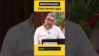 Menstruação com pedaços de coágulos