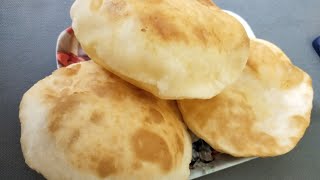 ಮೈದಾ ಹಿಟ್ಟಿನಲ್ಲಿ ಪೂರಿ ಮಾಡುವ ವಿಧಾನ -How to make fluffy and soft poori recipe in Kannada