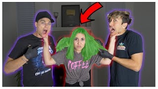 DYING MY SISTERS HAIR WHILE SHE'S ASLEEP PRANK!!