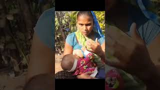 Breastfeeding with the blouse open #shorts #viral #trending