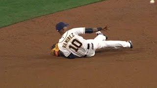 COL@SD: Ramirez makes a diving stop, flips to second