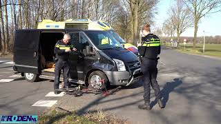 Botsing tussen auto en wielrenner - Hoofdweg Een-west