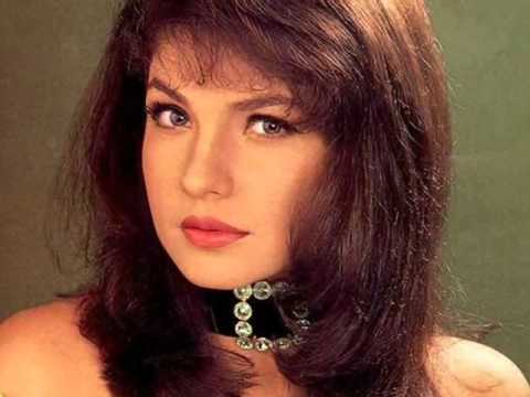 Pooja Bhatt Biography | Bollywood Actress Pooja Bhatt, Filmography ...