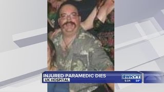 Injured paramedic dies