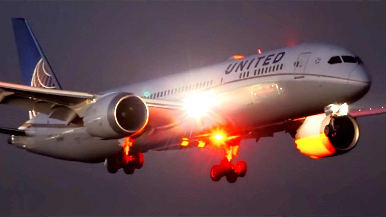 20 LATE NIGHT Heavy Aircraft Landings | Sony A7s | Melbourne Airport ...