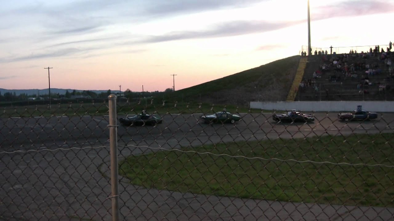 Bump & Pass Action From Stateline Speedway Idaho - YouTube