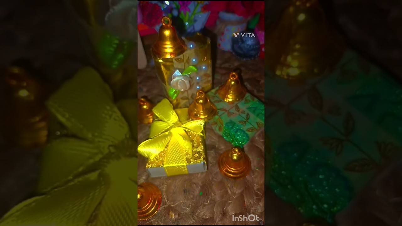 How To Wrap Christmas Presents Christmas Youtube