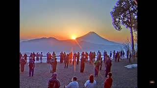 2023年4月1日 七面山（標高1,982m）から見た美しい富士山とご来光映像