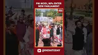 Watch: PM Modi, MPs Enter New Parliament Building | Special Session Parliament #shorts