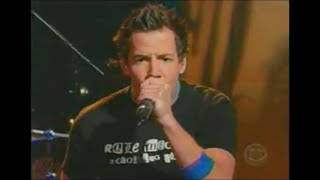 Simple Plan - "Addicted" (Live @ Craig Kilborn 2003)