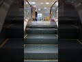 decky401 エスカレーター　場所は・・・　escalator dekky401 shopping mall