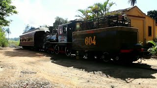 Locomotiva a Vapor 604 chegando em Carlos Gomes.