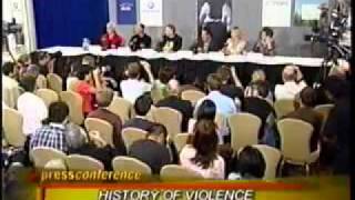 Ed Harris erklärt Gewalt