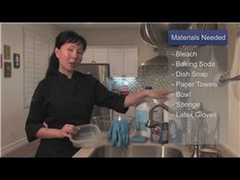 Cookware : How to Clean the Smell From Plastic Food Containers Cookware : How to Clean the Smell From Plastic Food Containers