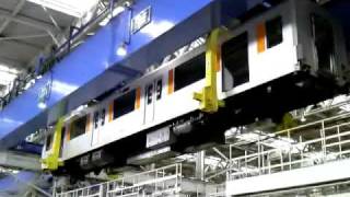 2009年の東武ファンフェスタ～58058車体天井移動 ピンが台車と繋がるまで