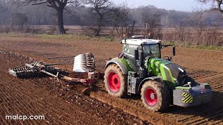 4Kᵁᴴᴰ Fendt 828 Vario tractor pulling a Kverneland 7 furrow LO plough near Nacton, Suffolk