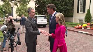 Virginia Gov. Ralph Northam and Gov.-elect Glenn Youngkin bond over basketball