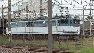 2021年9月6日  パンタグラフを上げて通電中のEF65 2094 EF65 2075(疎開留置)、高崎にやってきた交直流両用EF81 97(国鉄色)、高崎機関区に集まった電気機関車たち