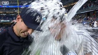 TEX@NYY: Torreyes on his walk-off hit in the 10th