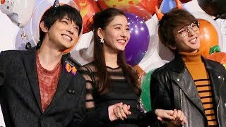 吉沢亮、新木優子、Nissy（西島隆弘）がハロウィン衣装でトリコダンス／映画『あのコの、トリコ。』舞台挨拶