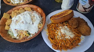 WHATS FOR DINNER| Cooking Spaghetti fried chicken salad and garlic bread