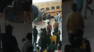 MADGAON EXPRESS MOVIE SHOOTING AT MADGAON STATION #indianrailways #movie #achhasiladiya