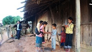 Hmoob - Journey to remote Hmong Village, Tebchaws PhuvNpuv. P8 (HD)