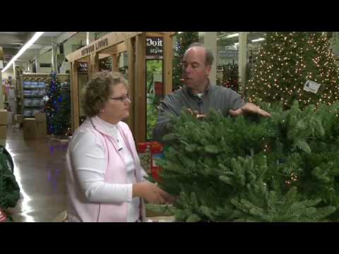 How to Shape an Artificial Christmas Tree How to Shape an Artificial Christmas Tree