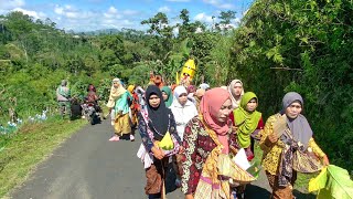 It's a loss if you don't watch! Mountain Village Carnival Watumalang Wonosobo Central Java Indonesia