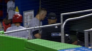 LAA@MIA: Trout sprains thumb on steal, later exits