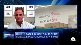 I think there's a trade away from big brands amid price increases, says Grocery Outlet CEO