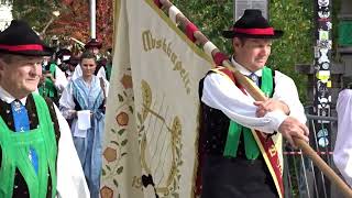 Umzug Traubenfest -2024- Sfilata di bande musicali festa dell'uva a Merano