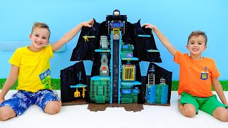Vlad y Niki salvan Batcave y juegan con Batmobile RC - Toy Story para niños