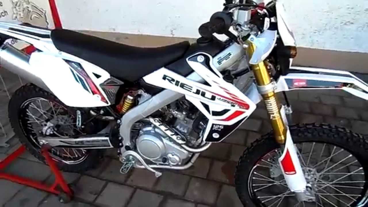 Rieju Marathon 125 Mod.2015 - YouTube