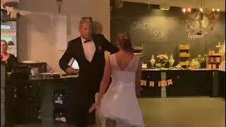 Hochzeitstanz mal anders 👰🏻🤵🏽, Sandra ♥️ Pascal