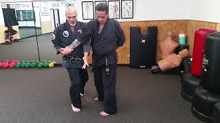 Practical Hapkido cross wrist number 2