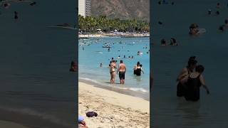 Weekend vibes in Waikiki Beach #beach #waikiki #hawaii