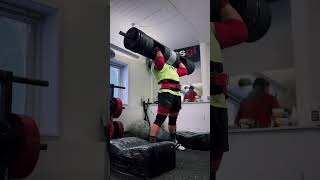 EVERY NEEDS A BOOST WHEN LIFTING 140KG/308LBS LOGPRESS