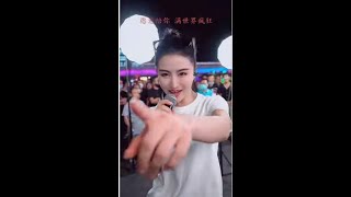 野花香#张鑫雨 #户外唱歌 #音乐现场