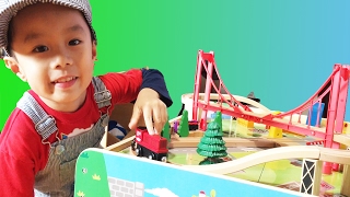 Thomas and Friends | Thomas Train Steamworks Lift with Brio and Imaginarium