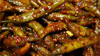 Salting chili peppers will surprise you. 99% of Koreans like it.