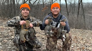 Tua nas nyob MN rau lub 1 hli 2025 || First squirrel hunt 2025 in Minnesota