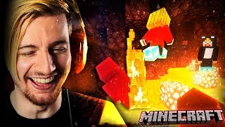 Minecraft multiplayer is HILARIOUS.. (Minecraft W/ Friends)