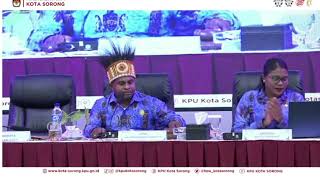 PRESENTASE PPD DISTRIK SORONG KOTA DALAM RAPAT PLENO TERBUKA REKAPITULASI TINGKAT KPU KOTA SORONG